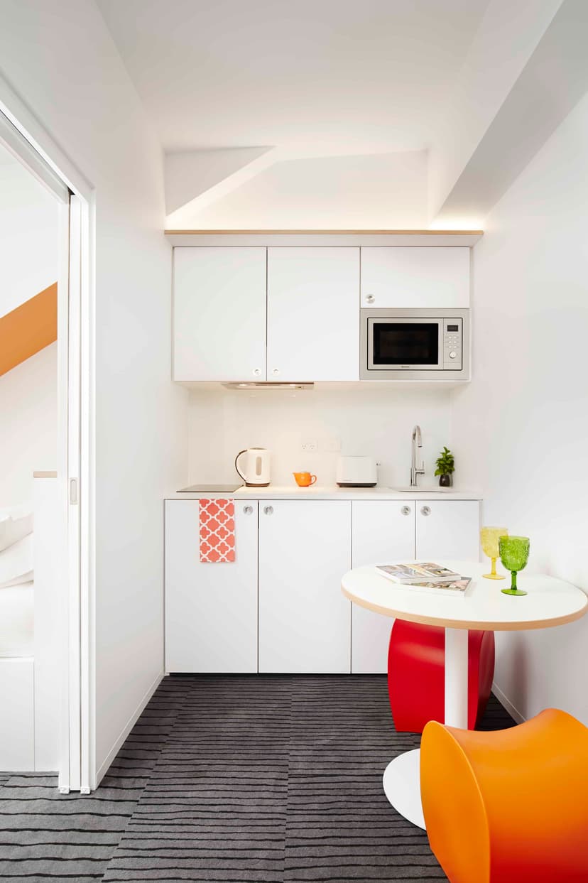 2 Bedroom Shared Bathroom, Double Bed - Image 2