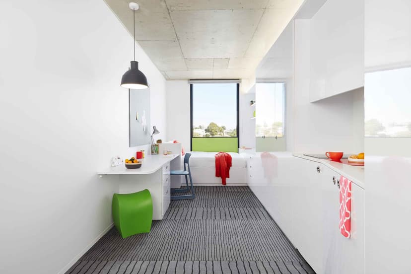 Medium Studio, Double Bed, Views - Image 1