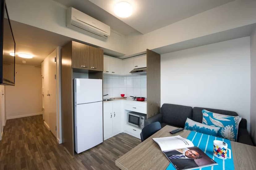 2 Bedroom Multi-Share Apartment-External (With View) - Image 2