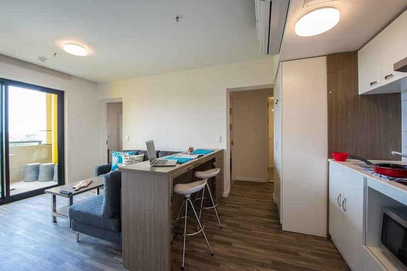 4 Bedroom Apartment with Balcony-External (With View) - Image 2