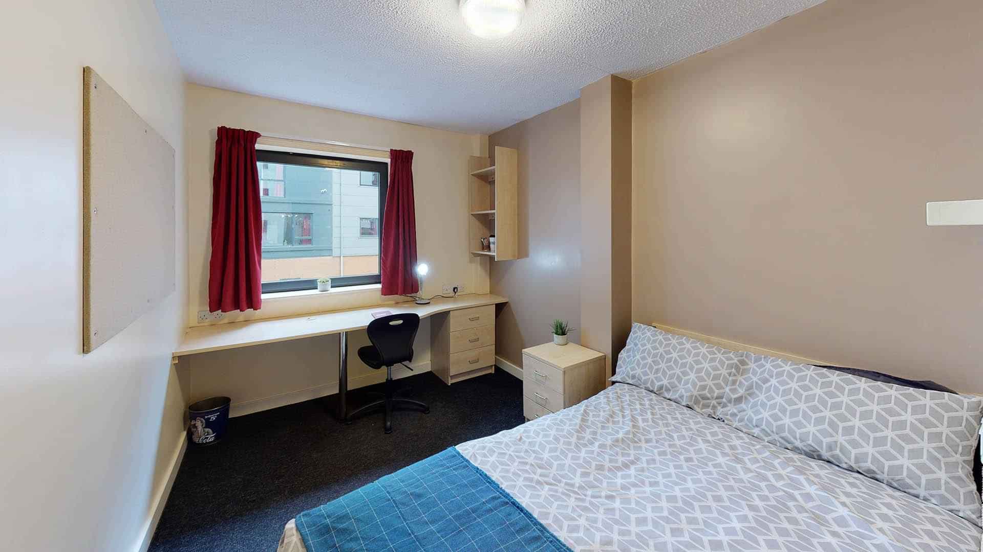 Classic 3 Bed Ensuite  - Image 1