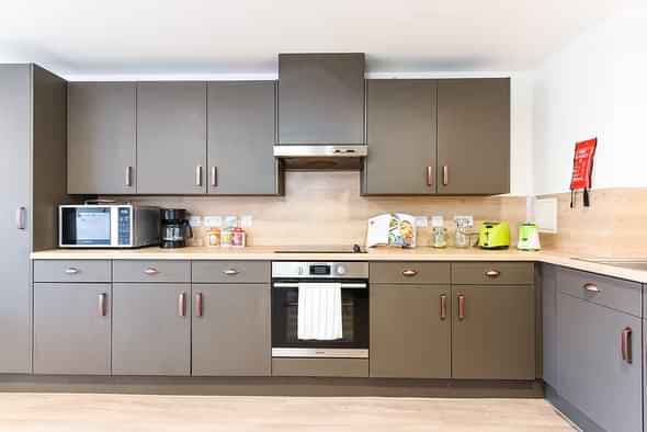 Ensuite Silver - Image 5