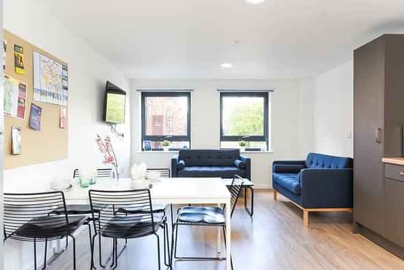 Ensuite Silver - Image 3