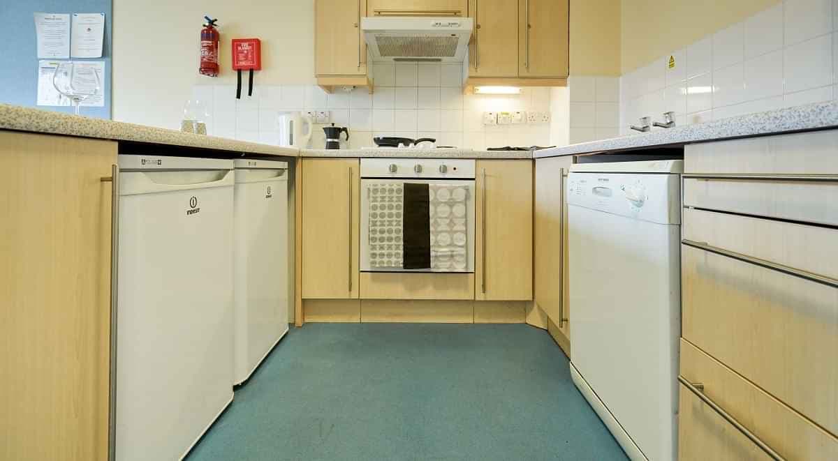 Deluxe Ensuite - Image 8