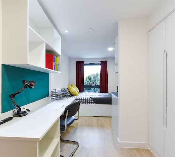 Studio Silver - Image 5