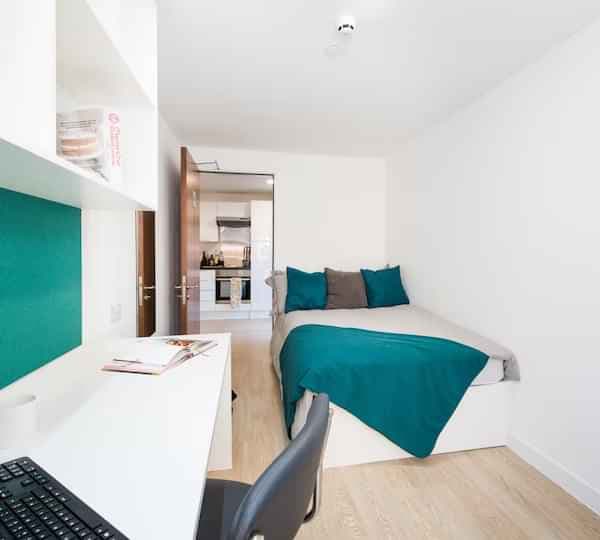 Two Bed Apartment Silver (Shared) - Image 1