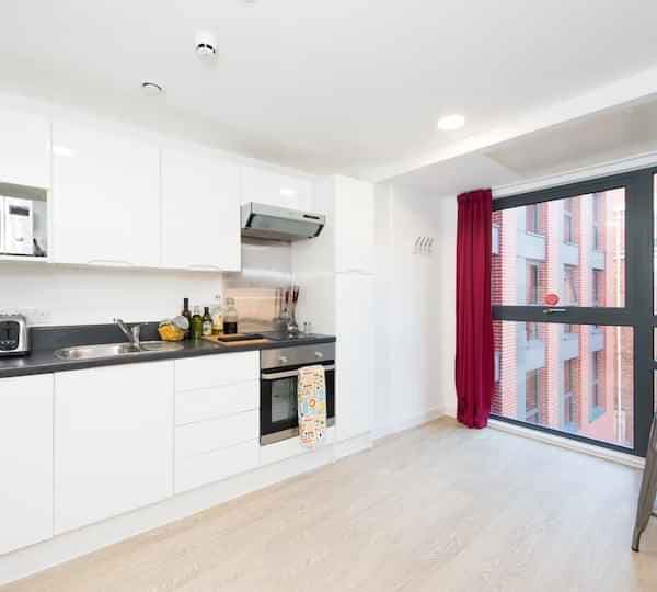 Two Bed Apartment Silver (Shared) - Image 3