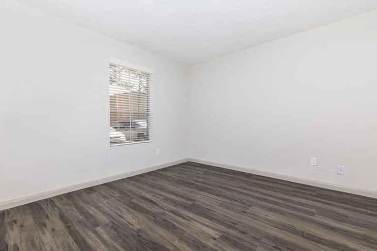 1 Bed 1 Bath - Image 1