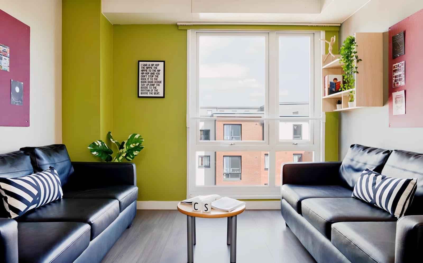 Classic En-suite - Image 4