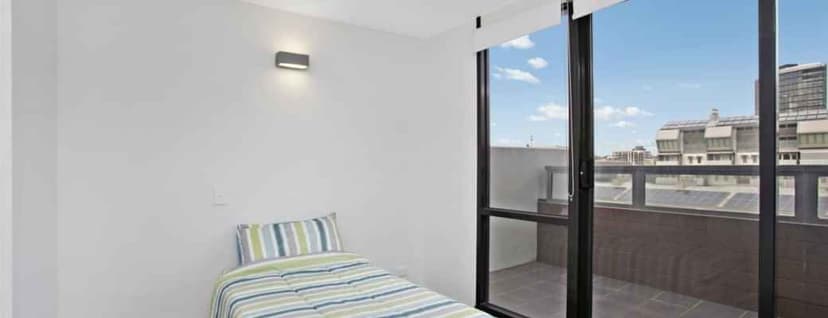 1 Bedroom with Balcony - Image 1