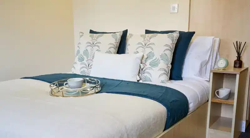 Deluxe Double Ensuite - Image 5