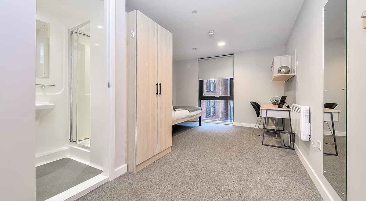 Premium Ensuite - Image 2