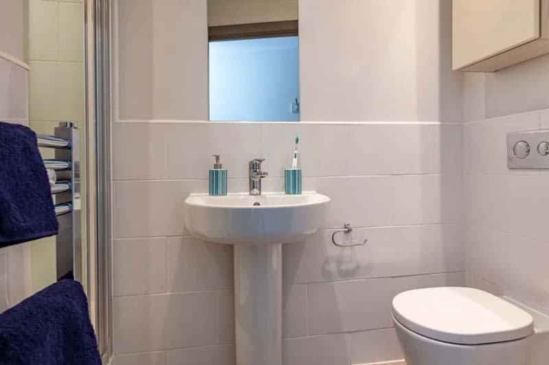 Deluxe Studio - Image 4