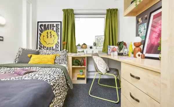 Premium Range 2 Ensuite - Image 1