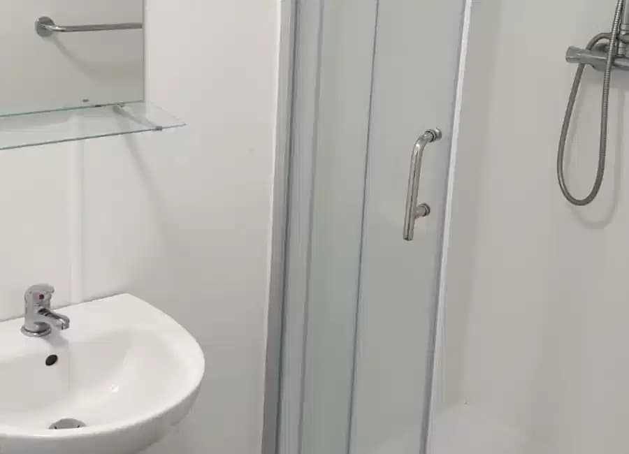 One Bedroom Flat - Image 3