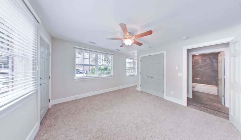 609 House - Private Room - Shared Bath (5 Bed - 3 Bath) - Image 8
