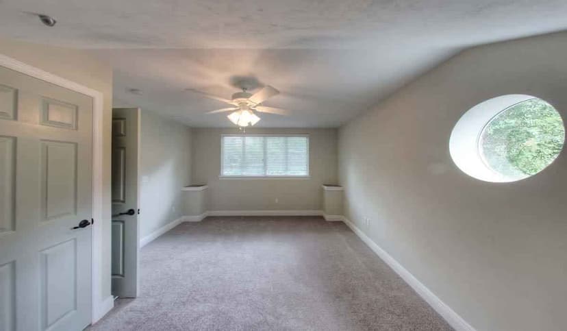 703 House - Private Room - Shared Bath (6 Bed - 3 Bath) - Image 7