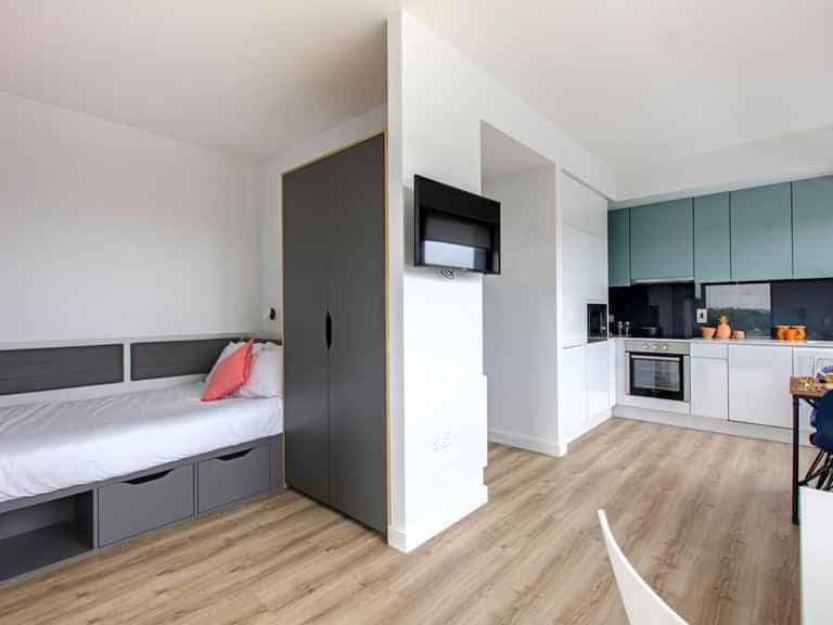 Twin Bed Studio - Image 1