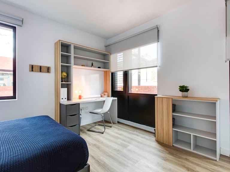 Gatehouse Ensuite  - Image 3
