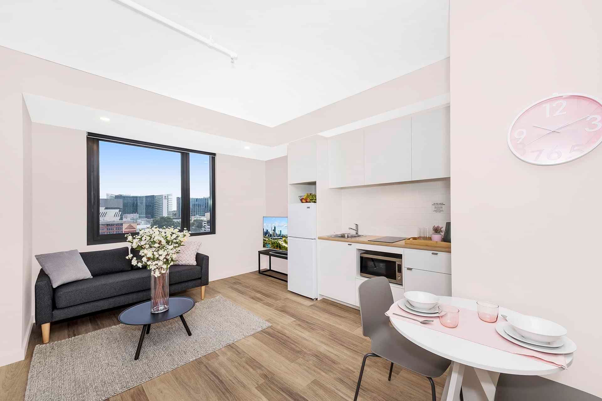 2 Bedroom Shared Bathroom, King Single Bed - Image 16