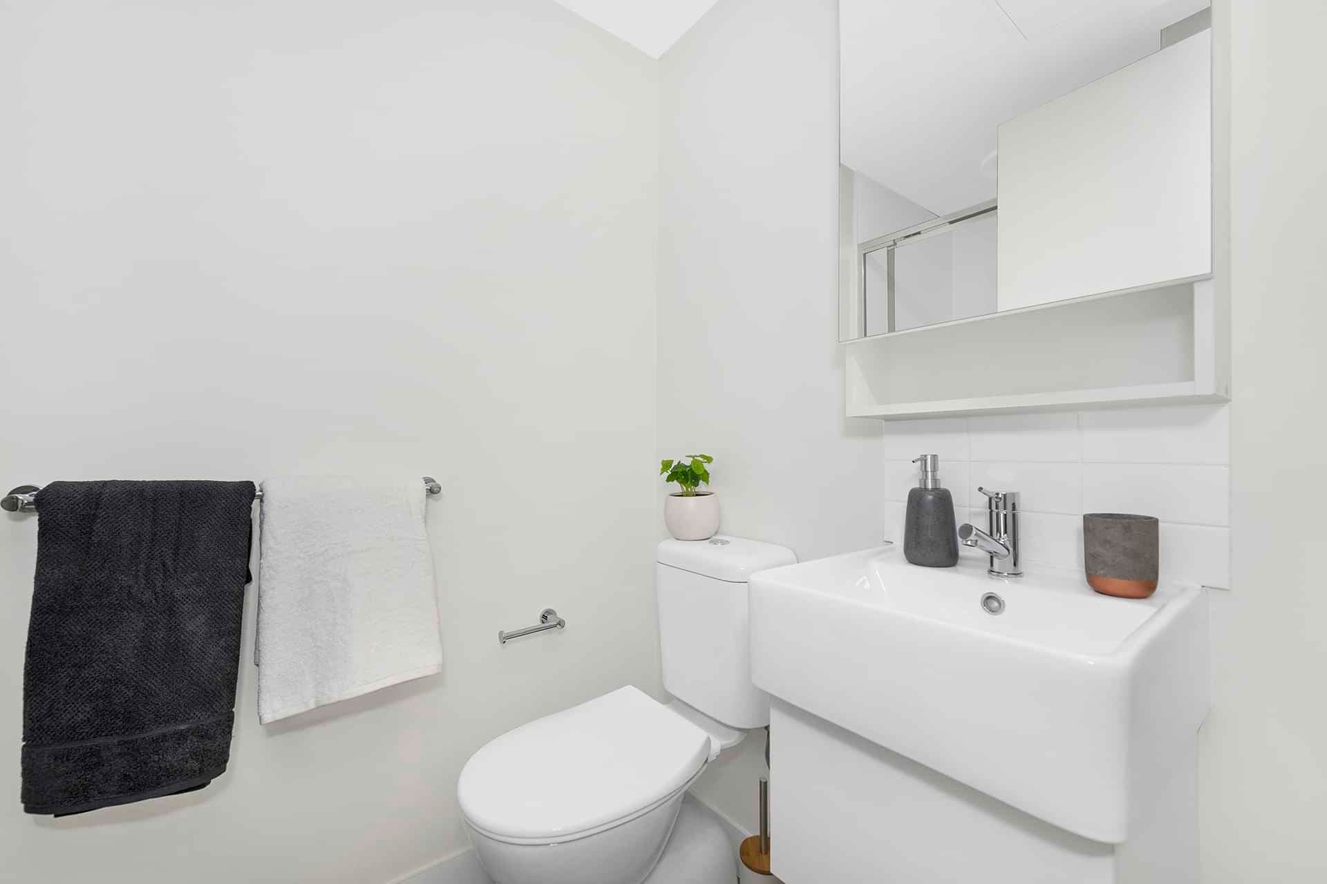 Studio, Double Bed - Image 11