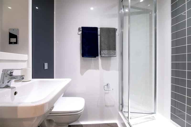 Deluxe Studio - Image 4