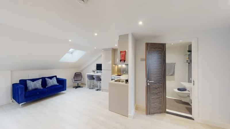 Super Deluxe Studio - Image 3