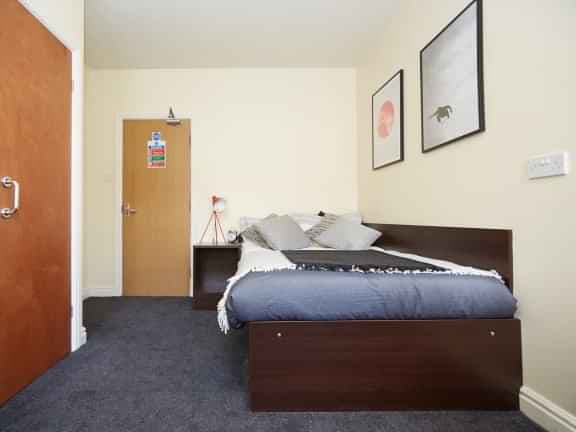 Classic Non Ensuite - Image 1