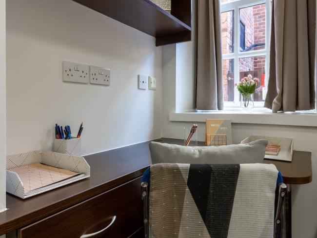 Premium Flatlet  - Image 2