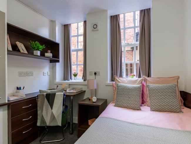 Premium Flatlet  - Image 1