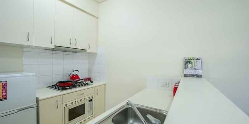 1 Bedroom Plus Study - Image 2