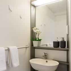 Gold Ensuite Plus Mid Level - Image 2