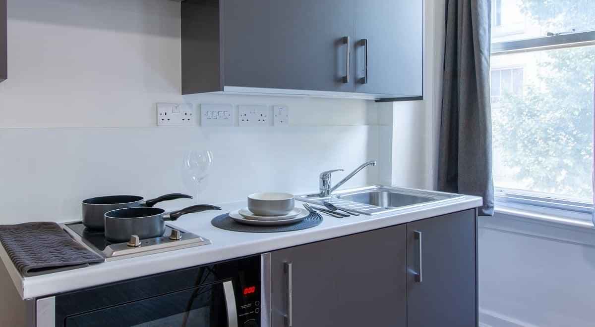 Platinum Twin Studio - Image 3