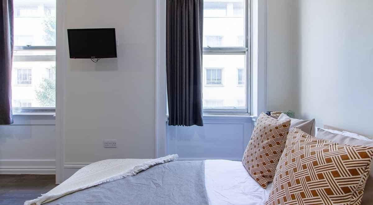 Platinum Twin Studio - Image 7