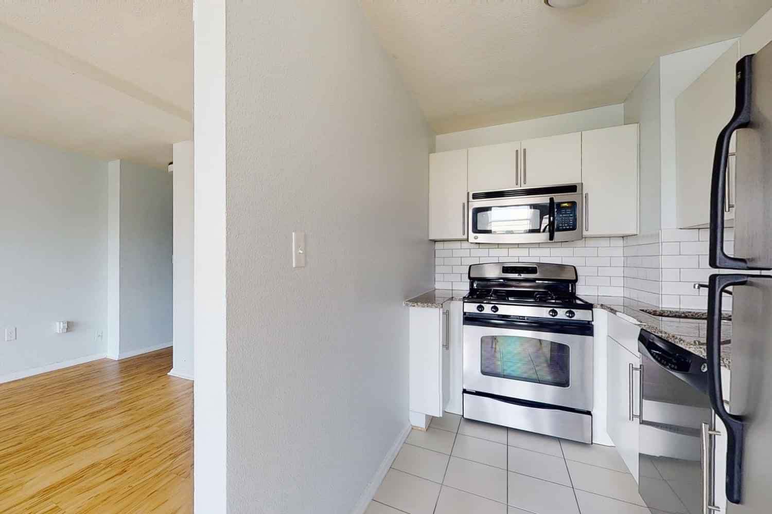 1 Bed 1 Bath - Image 2