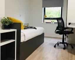 Ensuite Plus - Waterfront