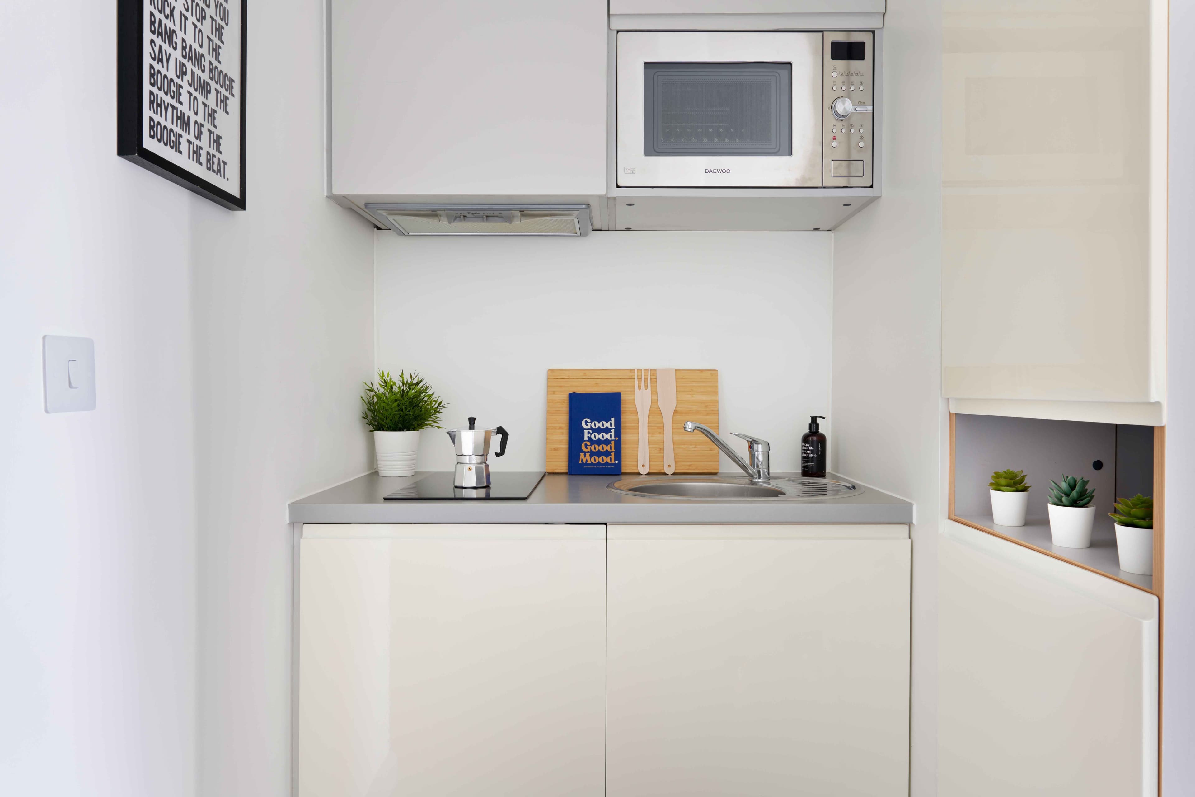 Basic Studio - Image 4