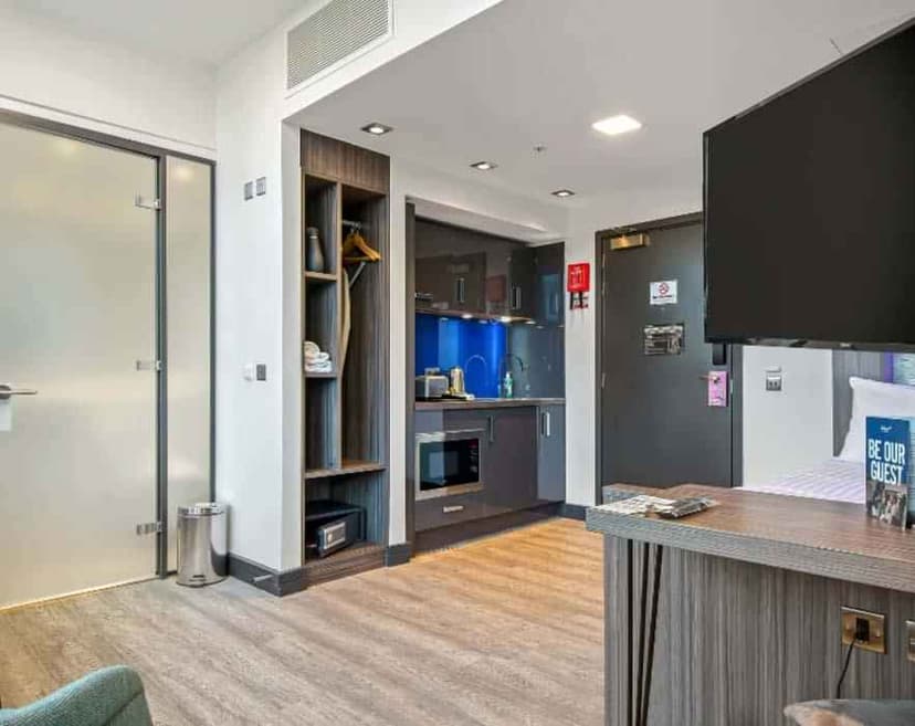 Neo Apartment - Image 7