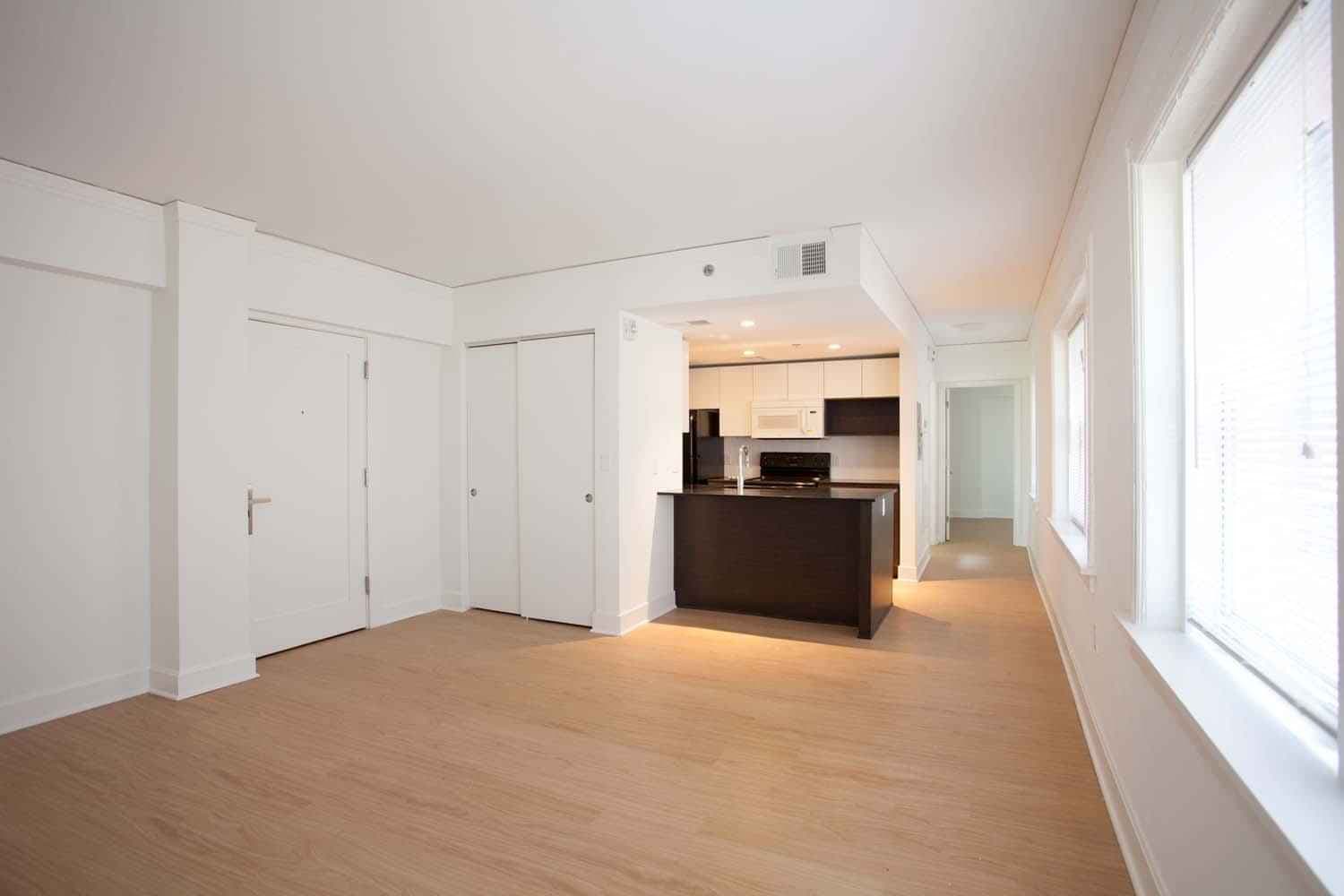 2 Bedroom 1 Bathroom - Image 9