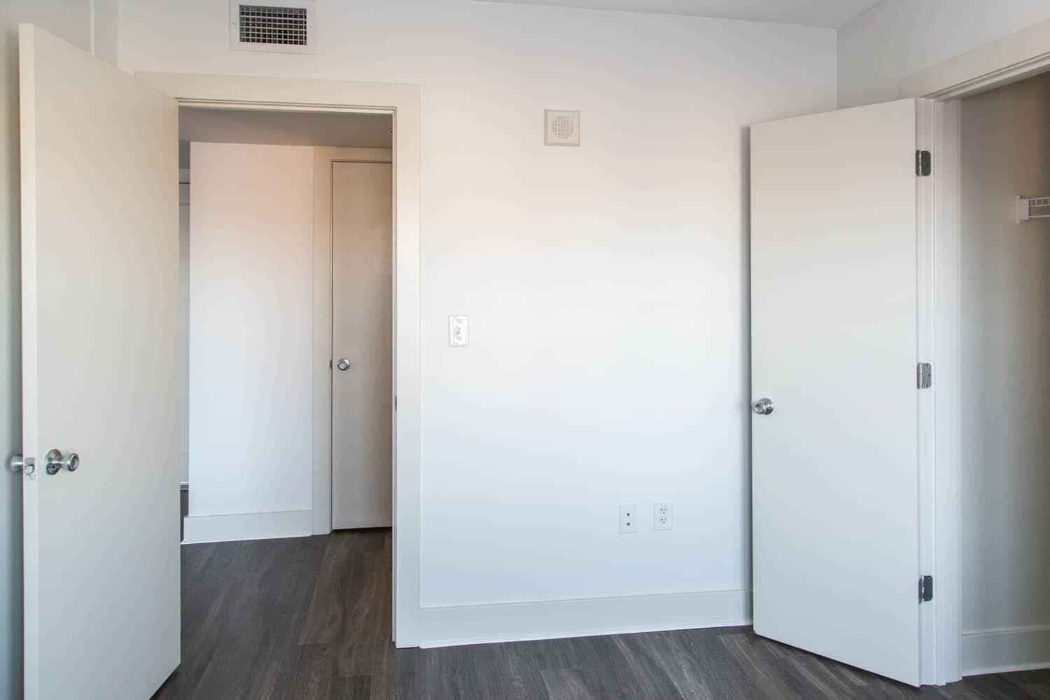 1 Bed 1 Bath - Image 4