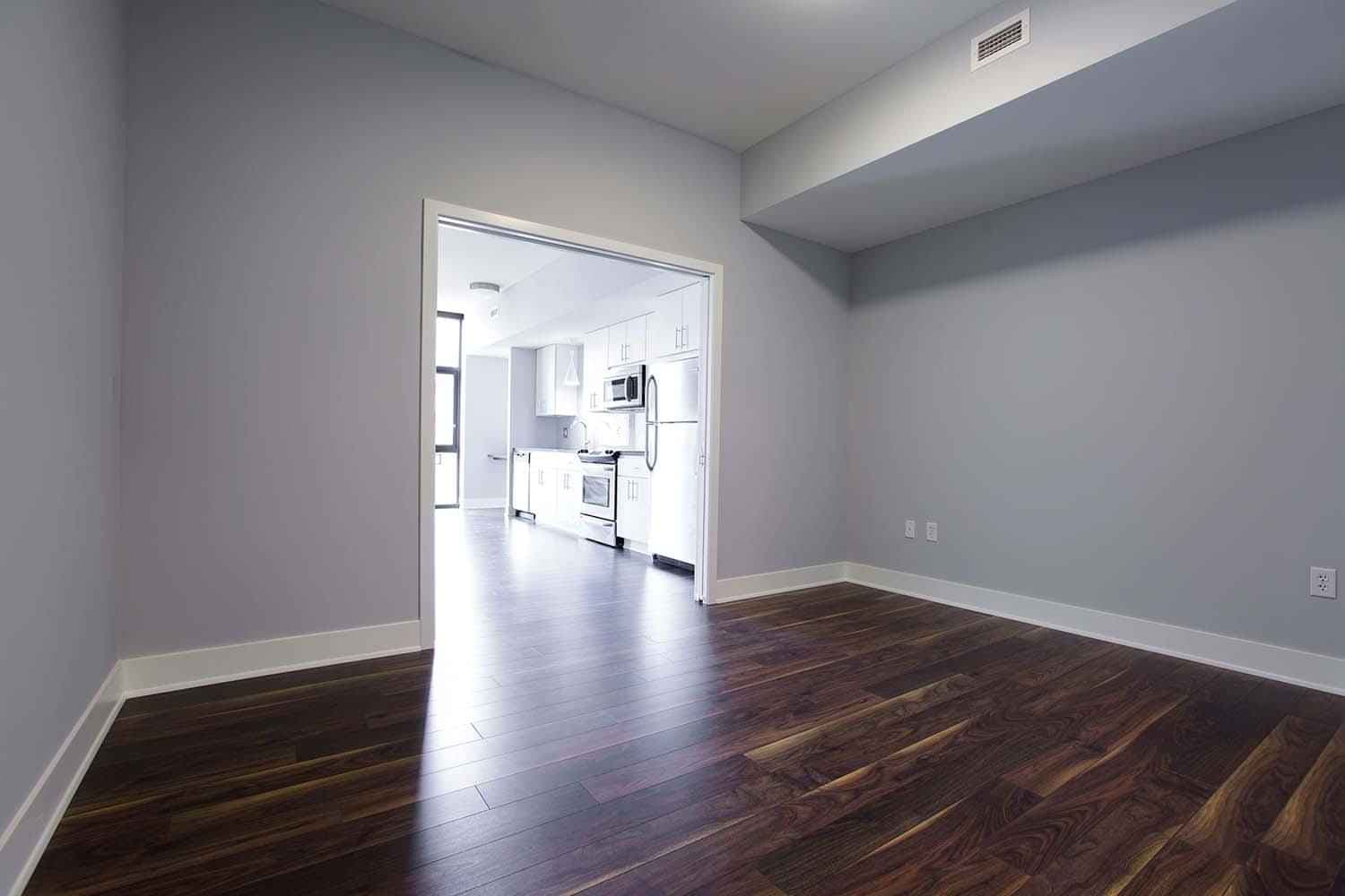 1 Bedroom 1 Bathroom - Image 3