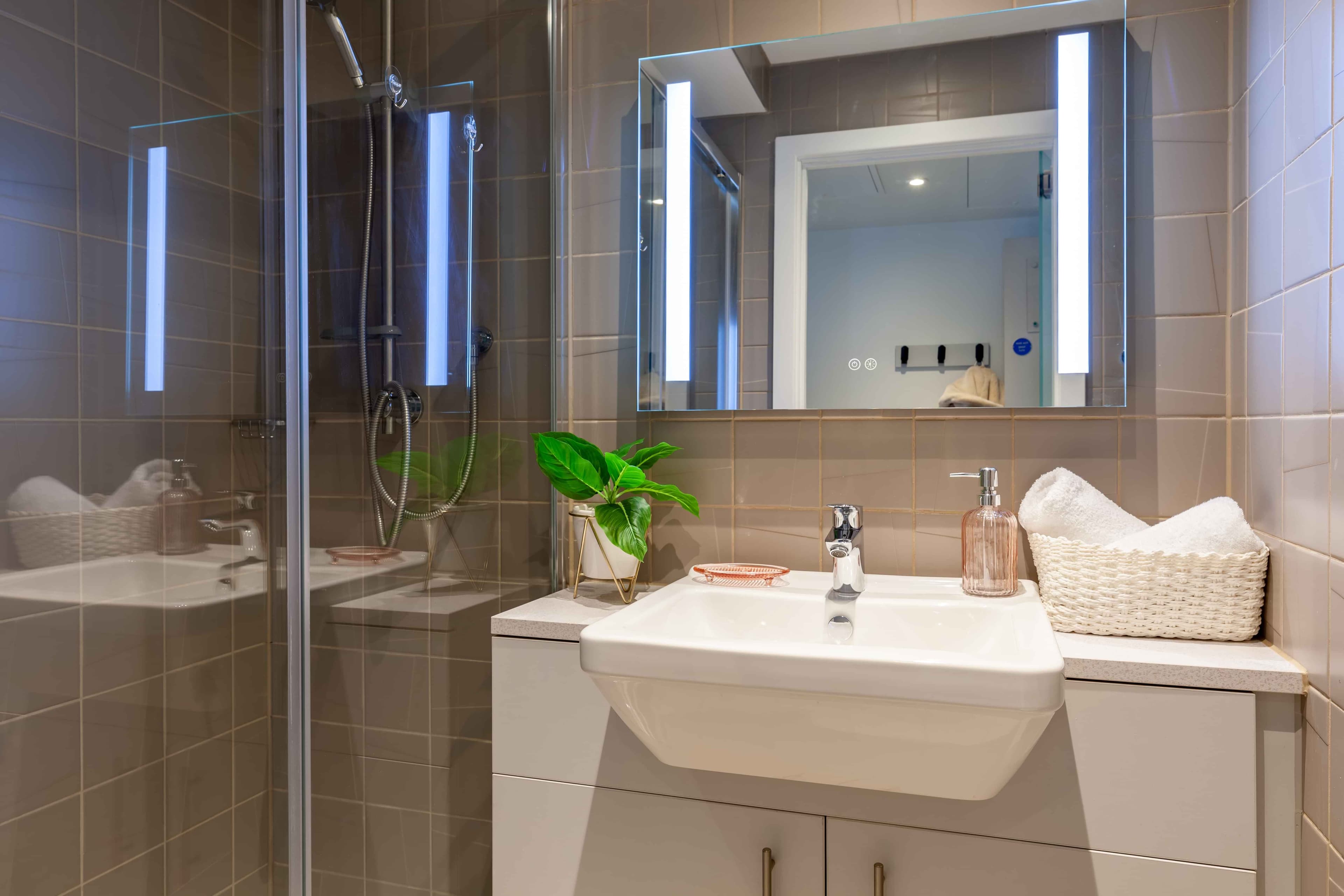 True Apartment - Image 7