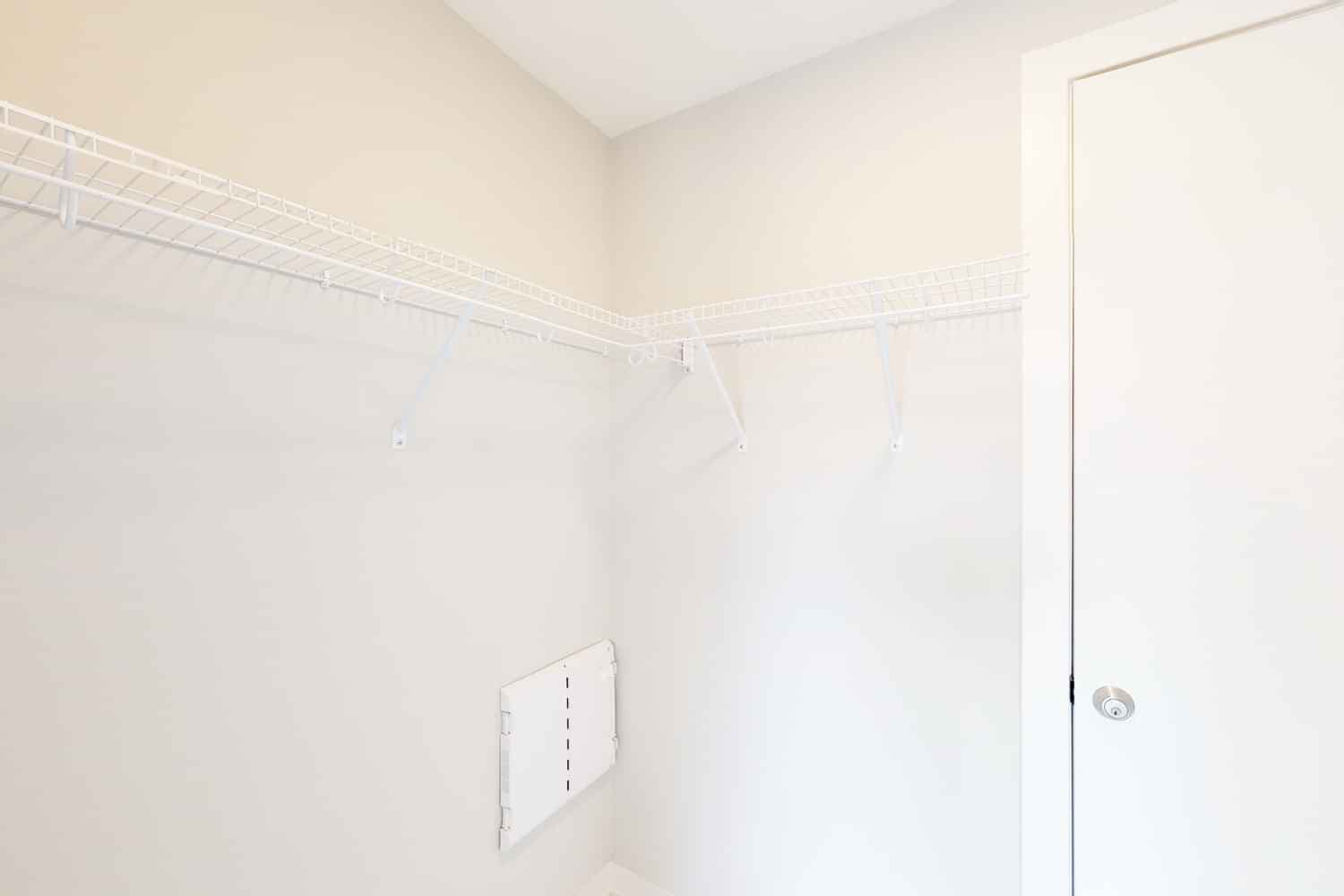 2 Bed 1 Bath - Image 2