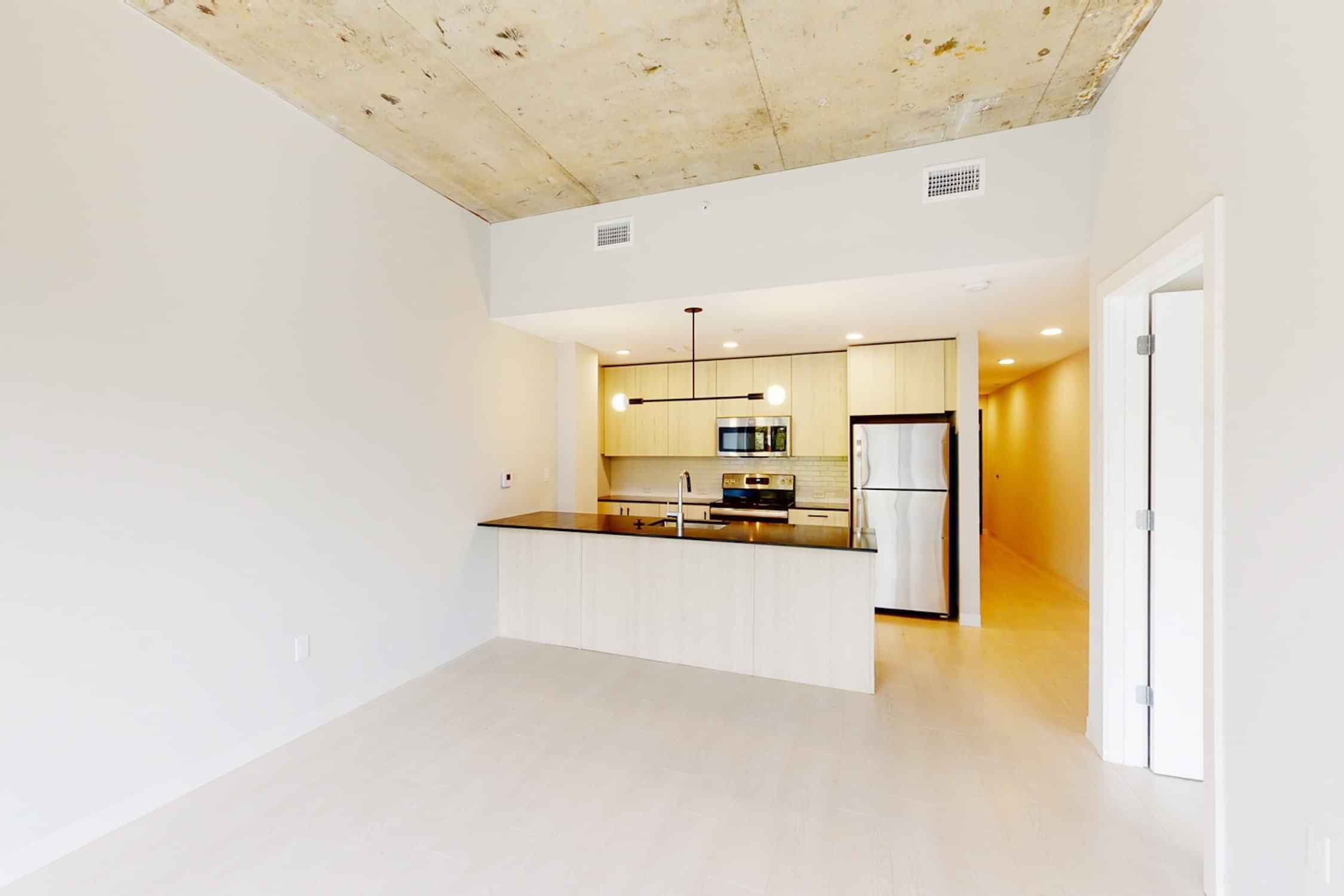 2 Bed 1 Bath - Image 10