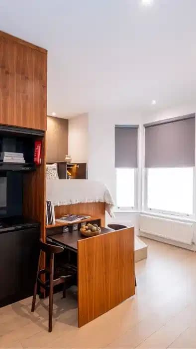 Deluxe Studio - Image 1