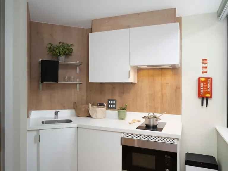Standard Studio - Image 2