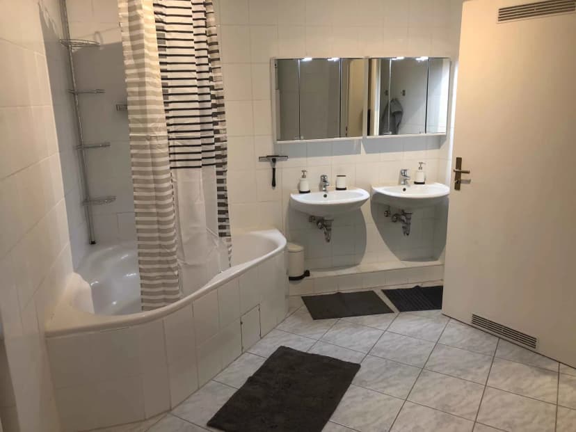 Private Room (21 Sqm) - Image 6