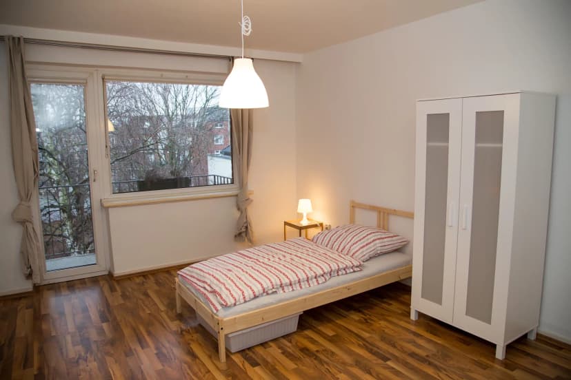 Private Room (15 Sqm) - Image 1