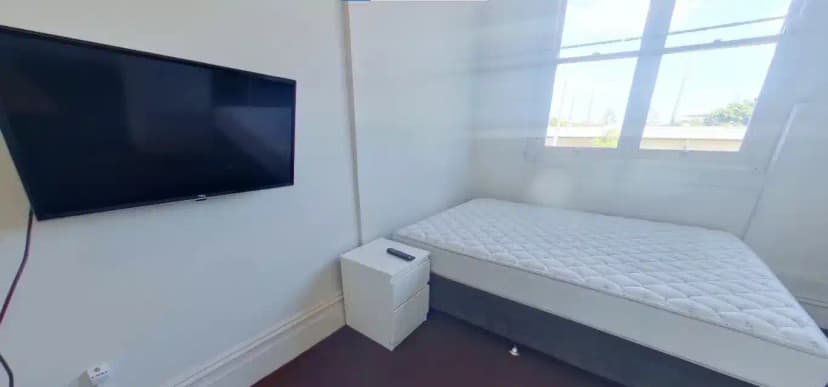 Room 3 (Studio) - Image 1