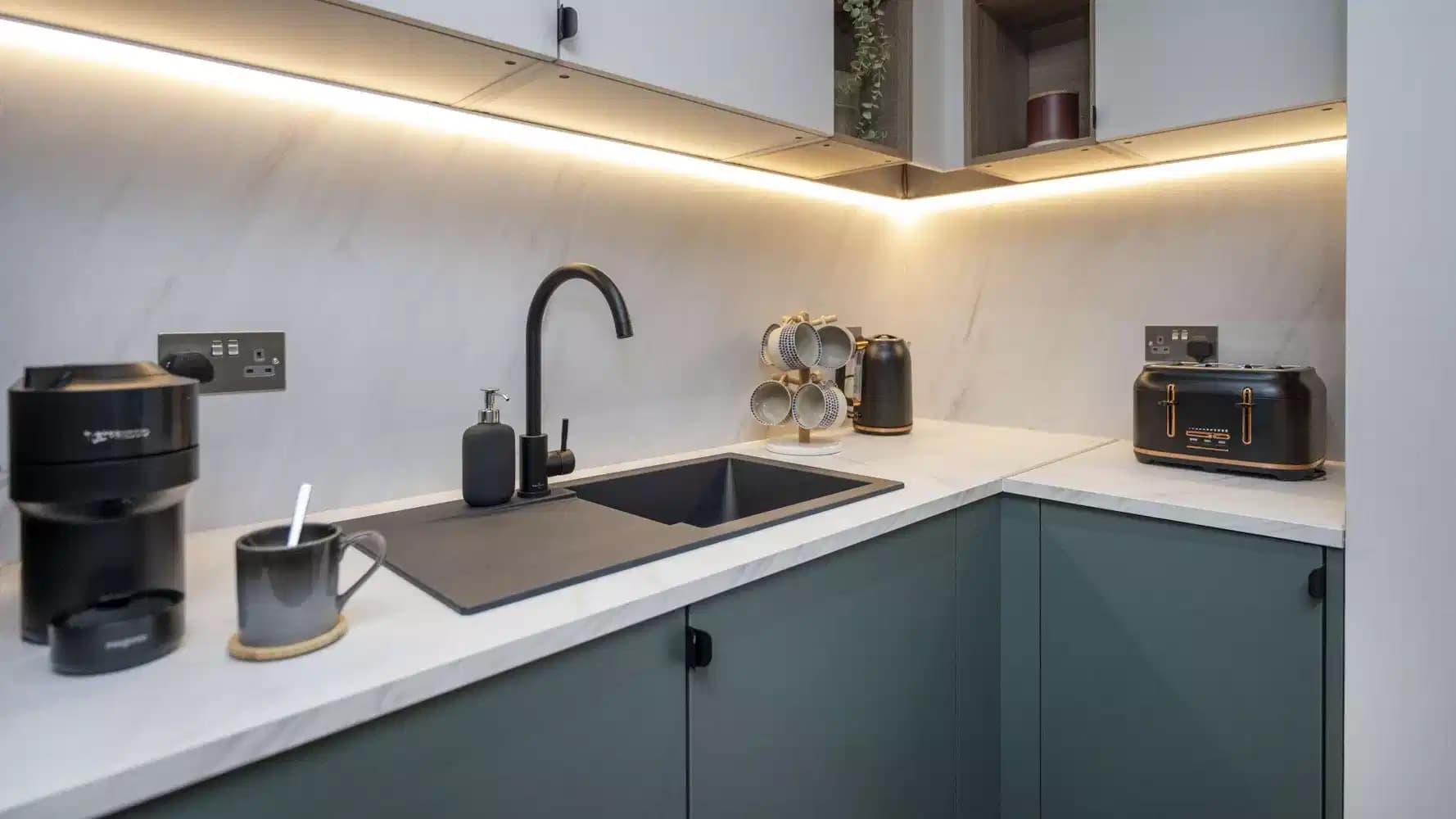 Premium Ensuite - Image 10